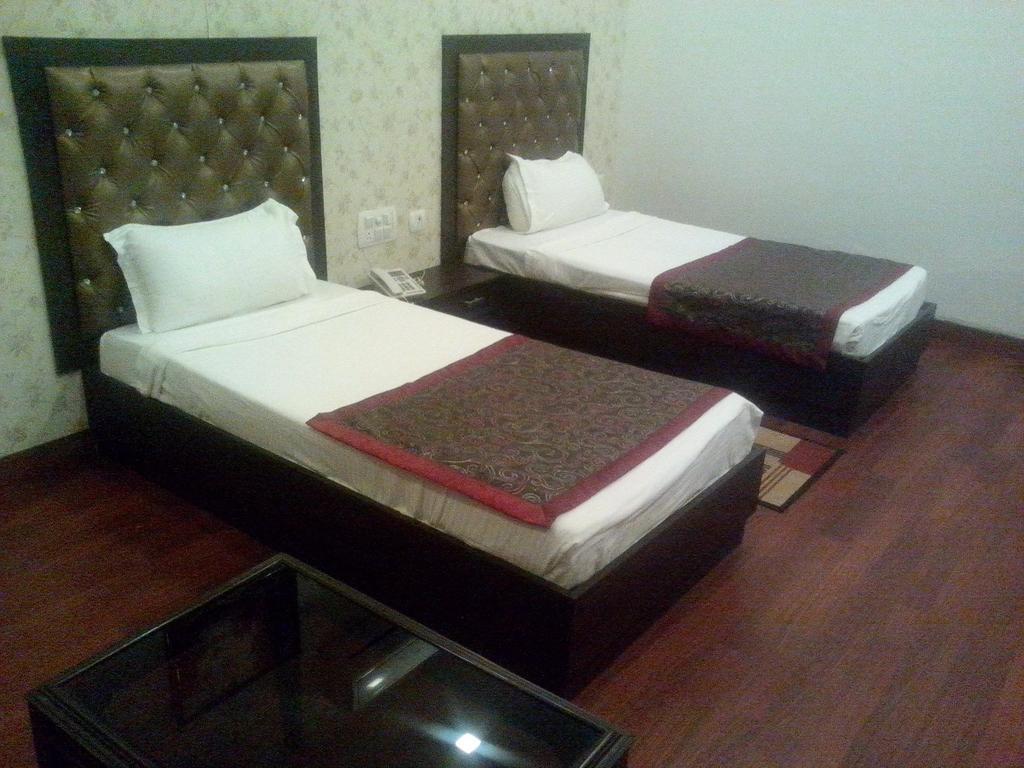 Hotel Krishna International Vrindāvan Cameră foto