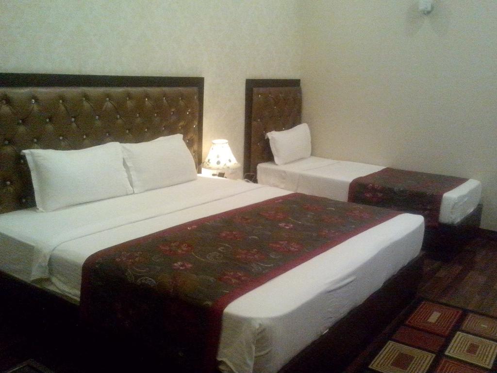 Hotel Krishna International Vrindāvan Cameră foto